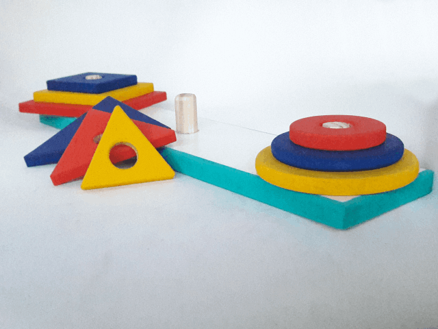 prancha de formas geométricas